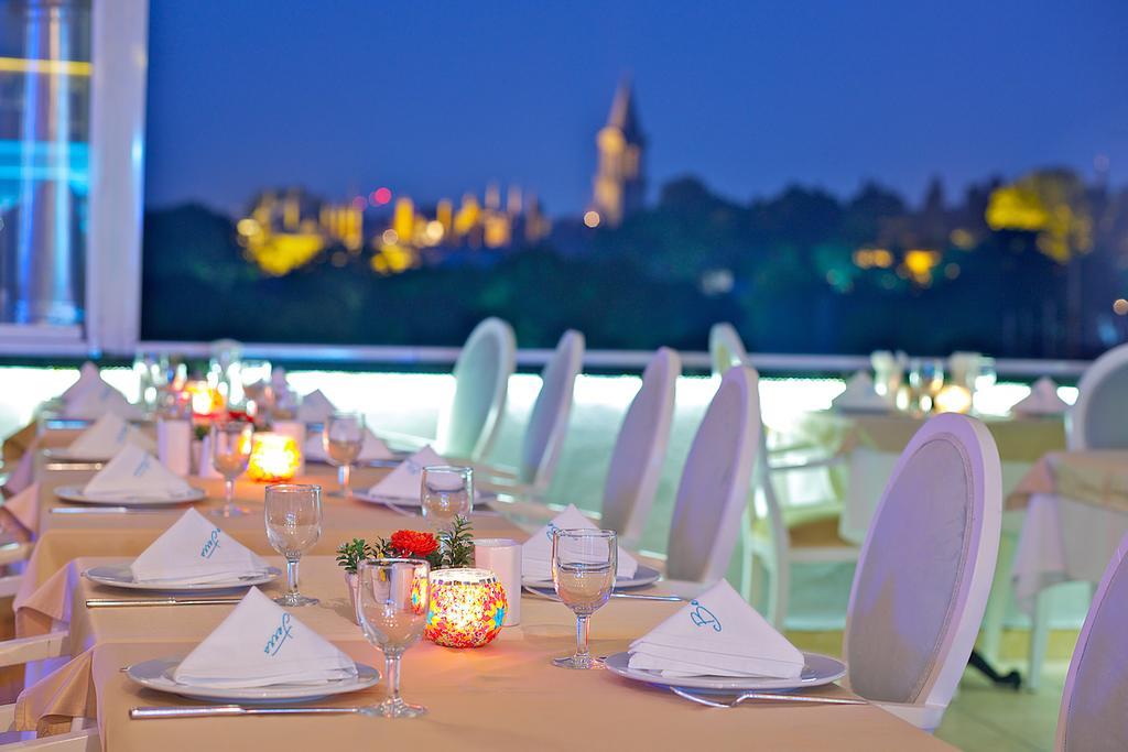 The Istanbul Hotel ภายนอก รูปภาพ