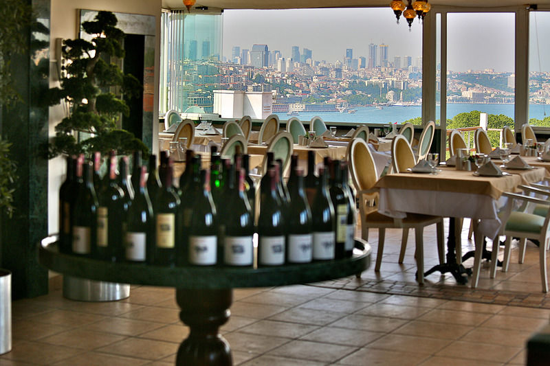 The Istanbul Hotel ภายนอก รูปภาพ